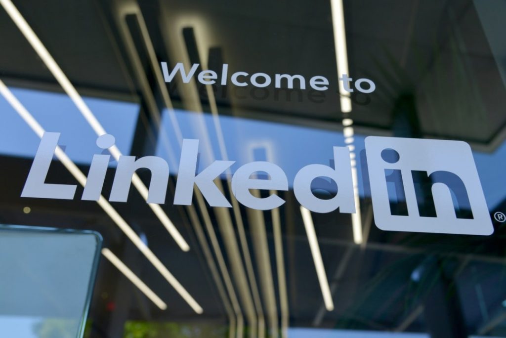 encuestas linkedin